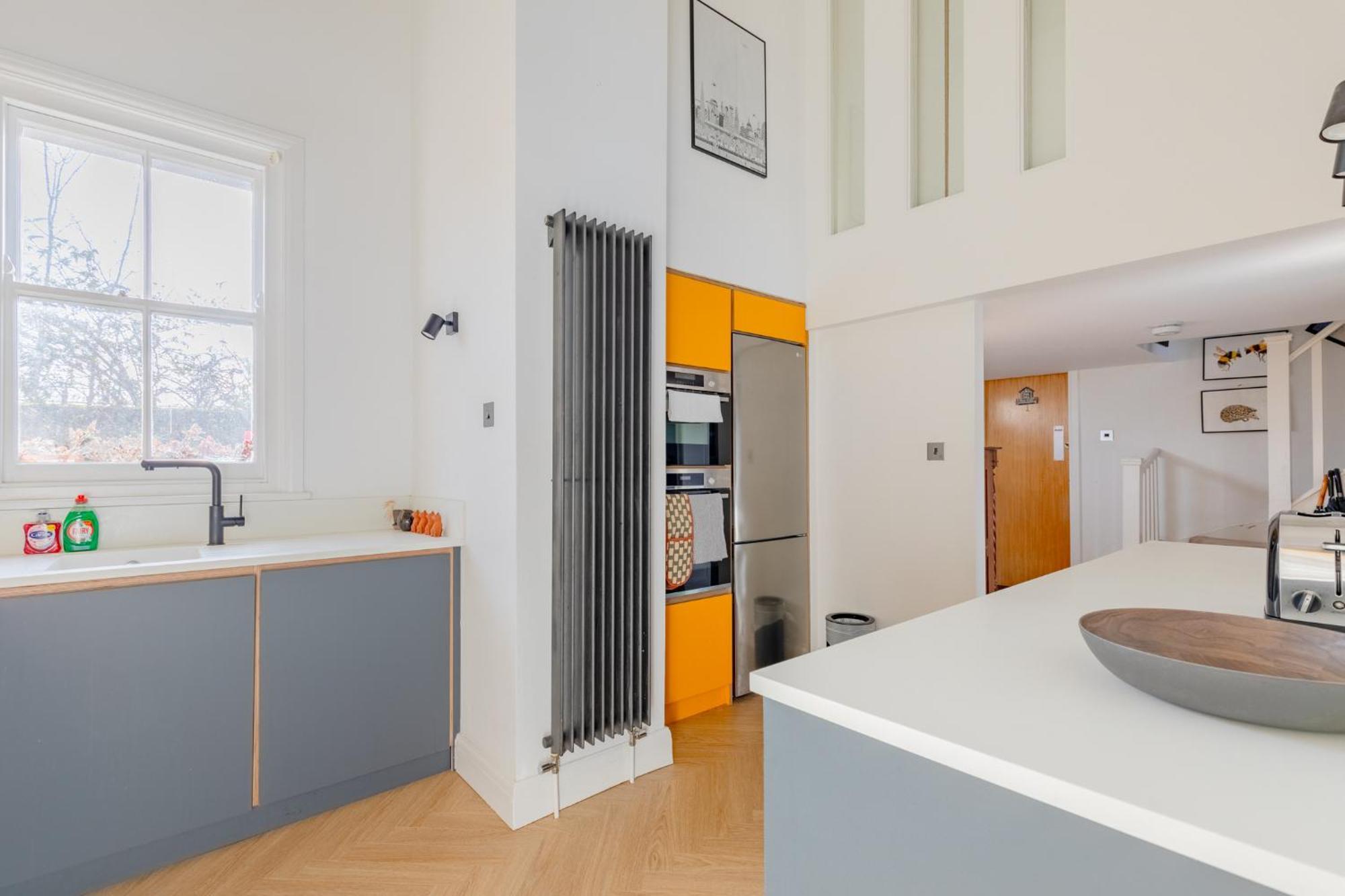 Vibrant 2bd Flat 8 Min Walk To Brixton Station London