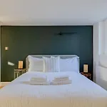 Vibrant 2Bd Flat 8 Min Walk To Brixton Station