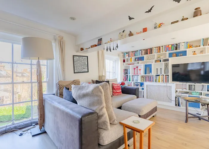 Vibrant 2Bd Flat 8 Min Walk To Brixton Station